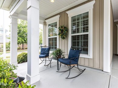 004-1280x960-front-porch