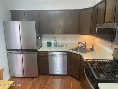 7 Lynne Ct, Howell, NJ 07731 - photo 3