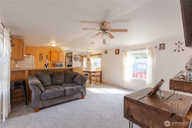 3105 M St SE unit 34, Auburn, WA 98002 - photo 3