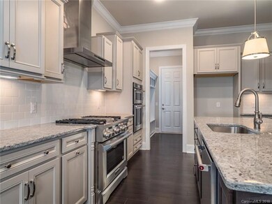 Upgraded appliances with commercial range and buil