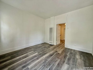 222 Lowell St unit 2, San Antonio, TX 78210 - photo 6