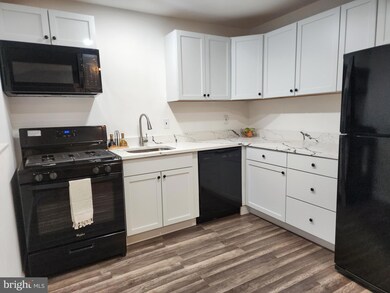 1203 Crisfield Dr, Oxon Hill, MD 20745 - photo 2