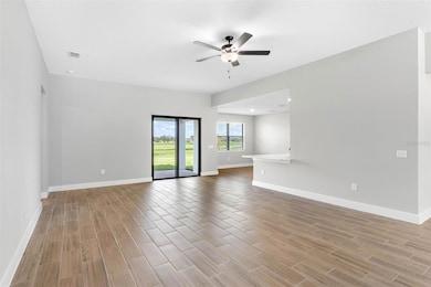 13509 Walden Sheffield Rd, Dover, FL 33527 - photo 2