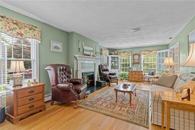 90 Foster Sheldon Rd, Wakefield, RI 02879 - photo 4