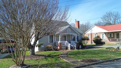 306 Bidwell St, Franklin, NC 28734 - photo 4