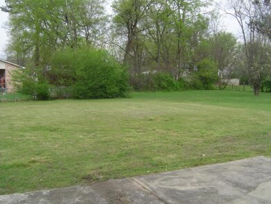 1004 S Cannon Blvd, Shelbyville, TN 37160 - photo 5