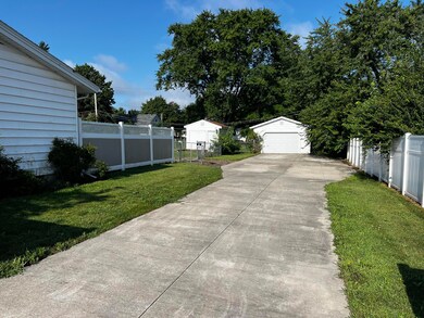 501 S Wagner Ave, Wapakoneta, OH 45895 - photo 4