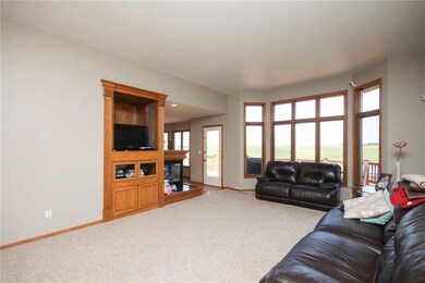 8606 SE 26th Ave, Runnells, IA 50237 - photo 4