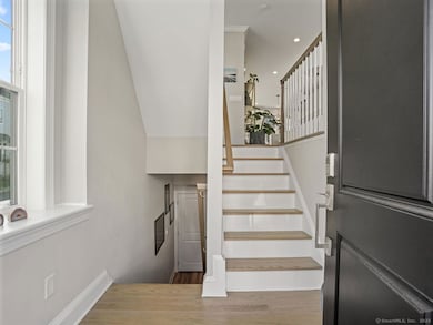 22 Brentwood Cir unit 22, Danbury, CT 06810 - photo 2