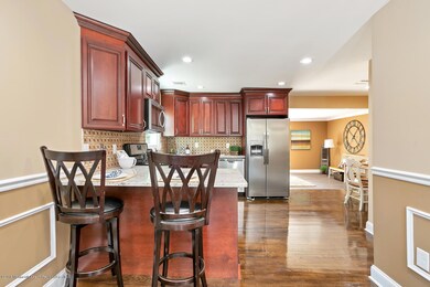 30 Roy Rd Middletown NJ 07748-large-042-