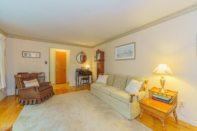 1 Livingroom 1