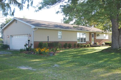 8155 Tarlton Rd, Circleville, OH 43113 - photo 2