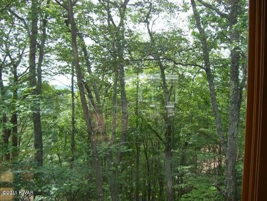 113 Highland Ln, Hawley, PA 18428 - photo 2