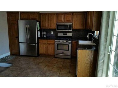 Kitchen. Updated Kitchen with Stainless Steel Appl