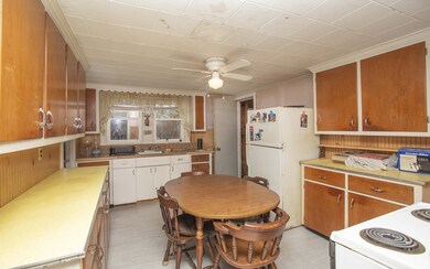 7 Albro Ave, Taunton, MA 02780 - photo 2