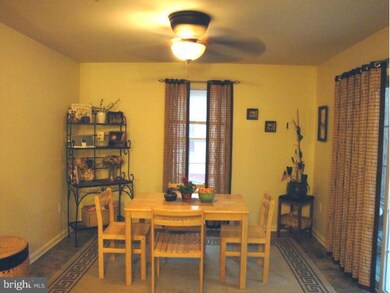 3528C Cemetery Cir, Knoxville, MD 21758 - photo 6