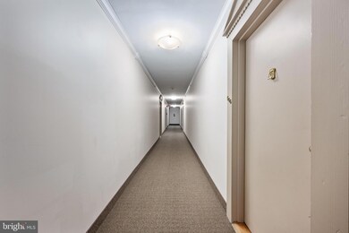 Stratton House unit 506, Arlington, VA 22204 - photo 7