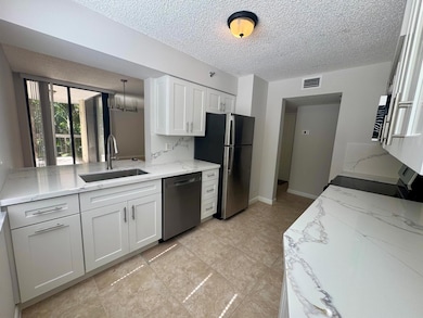 955 Egret Cir unit 201, Delray Beach, FL 33444 - photo 2