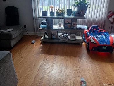 19490 Hubbell St, Detroit, MI 48235 - photo 3