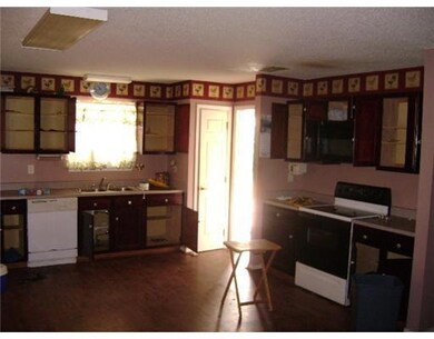 4077 Regina Coeli Ct, Marrero, LA 70072 - photo 2