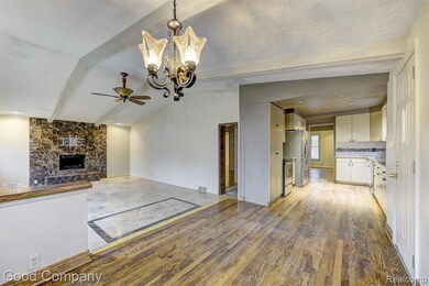 312 Jeffrey Ave, Royal Oak, MI 48073 - photo 5