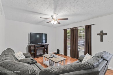 11-web-or-mls-DS208866