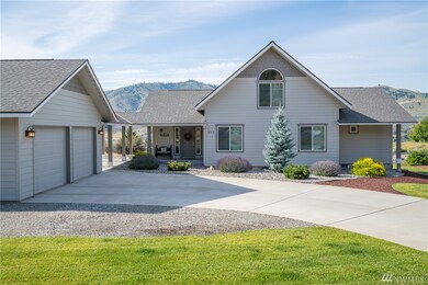 352 Orchard View Dr, Chelan, WA 98816 - photo 2