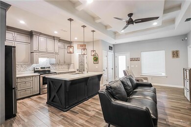 207 Vanilla Dr, Alamo, TX 78516 - photo 4