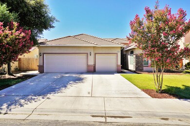 1269 Paradise Loop Lemoore 02 Front 2 Sm