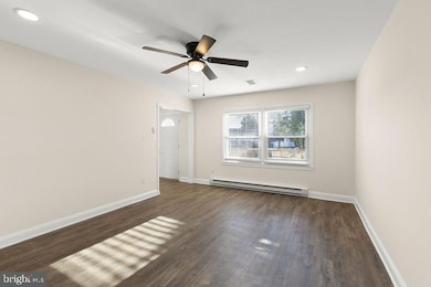 503 S Maple Ct, Sterling, VA 20164 - photo 4