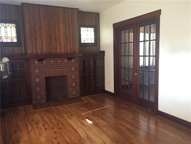 1st Floor Living Room Lovely Fireplace,Stain Glass