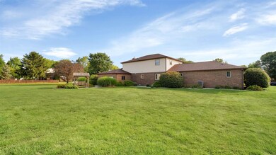 114 Michael Ln, Sharpsville, IN 46068 - photo 5