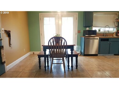 771 NW Yamhill St, Sheridan, OR 97378 - photo 4