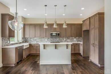 20473 SE Elijah Ct, Bend, OR 97702 - photo 3