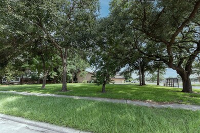 7903 Antoine Dr, Houston, TX 77088 - photo 7