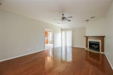 2112 NE 13th St, Moore, OK 73160 - photo 4