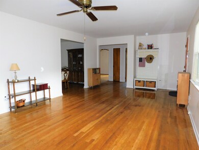 Living Room (3)