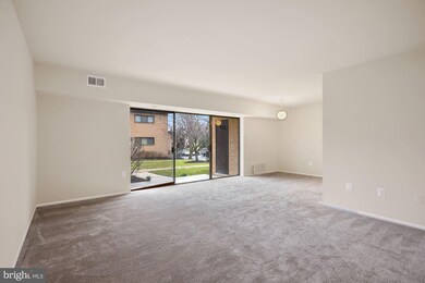 7833 Enola St unit TA11, McLean, VA 22102 - photo 3