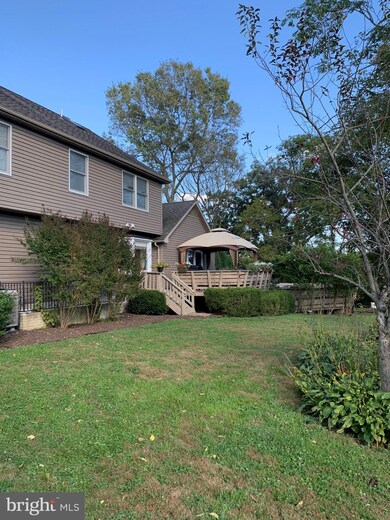 7801 Lois Ct, Adamstown, MD 21710 - photo 2