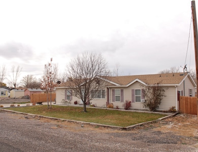 240 S State St, Redmond, UT 84652 - photo 2