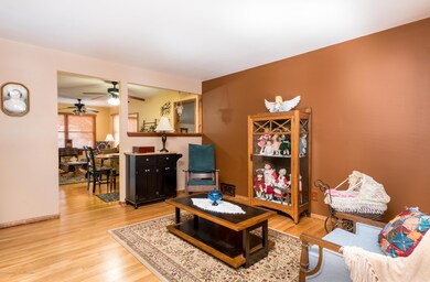 35 Lake Dr-5