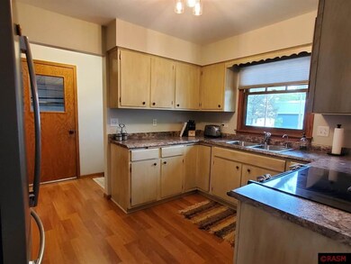 616 616 6th St N, New Ulm, MN 56073 - photo 3