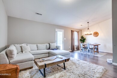 5 Family Room