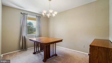 300 Glyndon Dr, Reisterstown, MD 21136 - photo 6