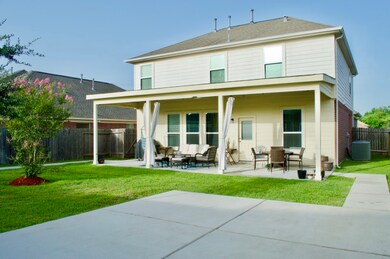 7831 Koloa River Ct, Houston, TX 77040 - photo 3