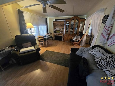 123 S Lake Dr unit 445, Leesburg, FL 34788 - photo 7