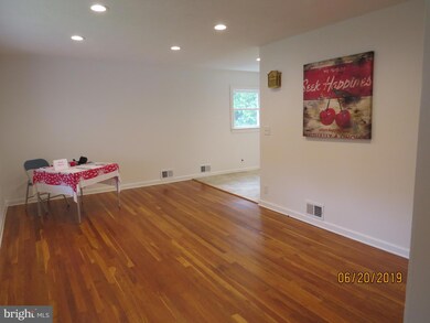 25 Miry Brook Rd, Trenton, NJ 08690 - photo 3