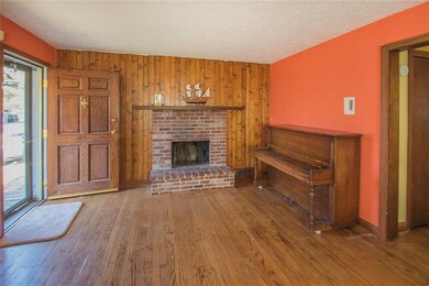 1615 N Dequincy St, Indianapolis, IN 46218 - photo 2