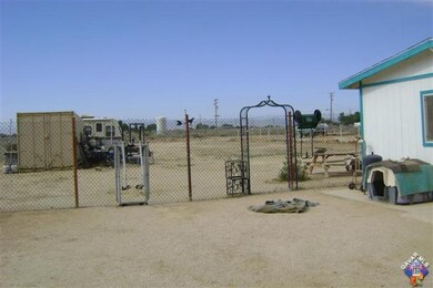 5818 Hidden Trail Rd, Rosamond, CA 93560 - photo 3