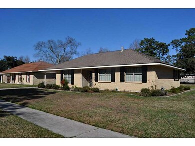 358 Dover St, Slidell, LA 70458 - photo 2